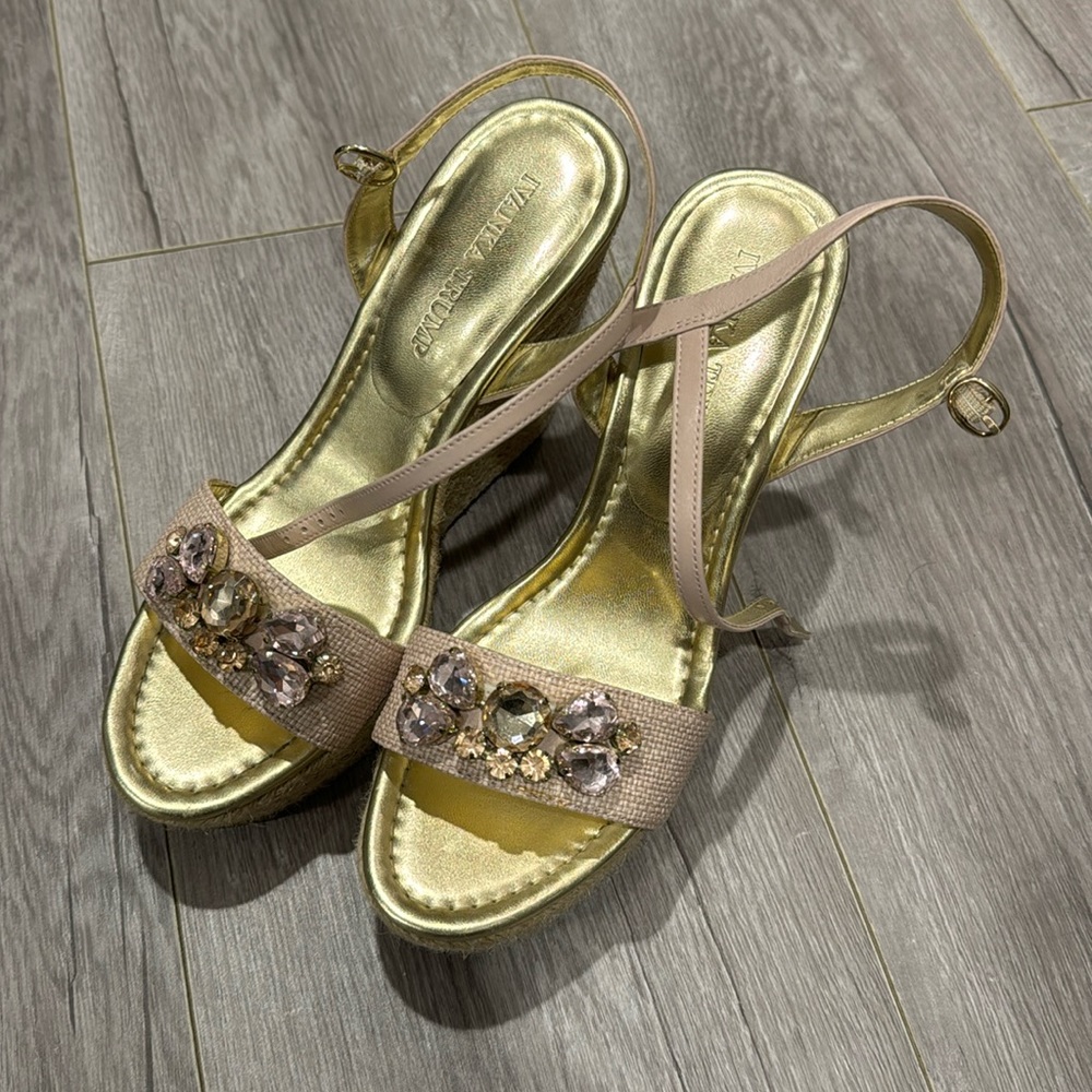 Ivanka Trump Gold Jeweled Wedge Sandals Size 7 Rhinestone Y2K Heels